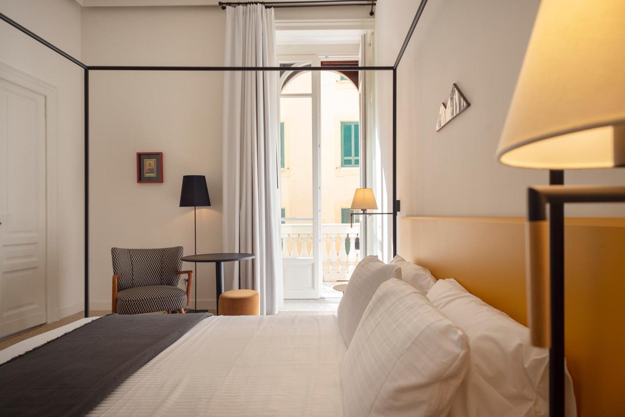 Santa Lucia Maison De Charme 나폴리 외부 사진